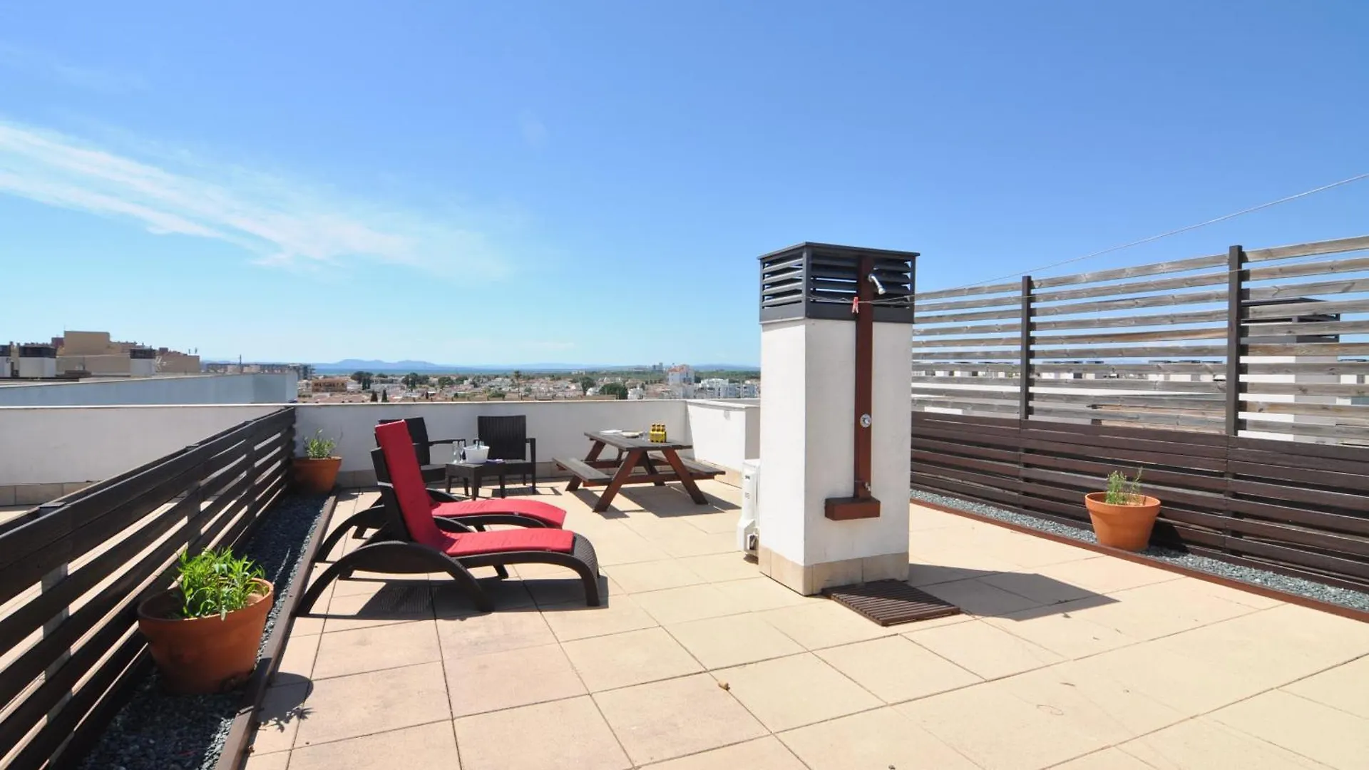 Apartamento RNET - Portomar Plus Rosas