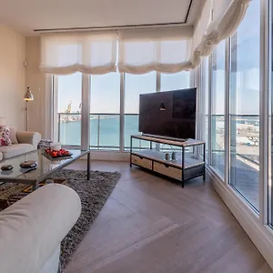 https://luxury-loft-cdiz.hotelsincadiz.net